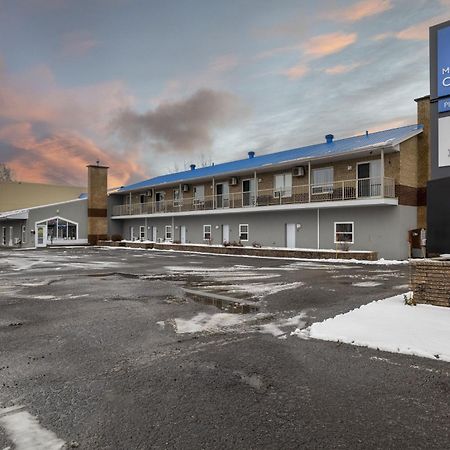 Motel Et Condo Chez Charley Sainte-Anne-de-Beaupre Exterior photo